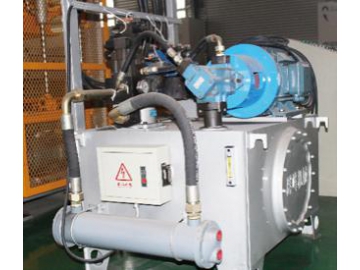 Machine de fabrication de parpaings QF700