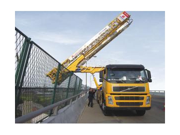 Camion d'inspection de ponts (type plate-forme)