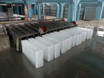 Machine de fabrication de barres de glace
