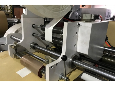 Machine de fabrication des sacs en papier avec fond plat  XKFD-330D