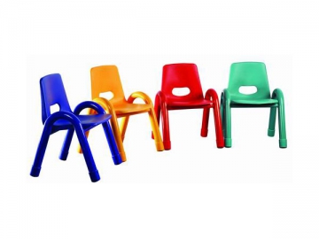 Chaise plastique pour enfants