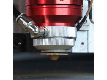 <strong>Banc de découpe laser</strong> pour métaux et non-métaux