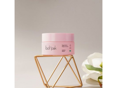 Pot de crème cosmétique en verre