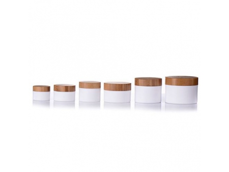 Pot cosmétique en plastique PP avec couvercle en bambou