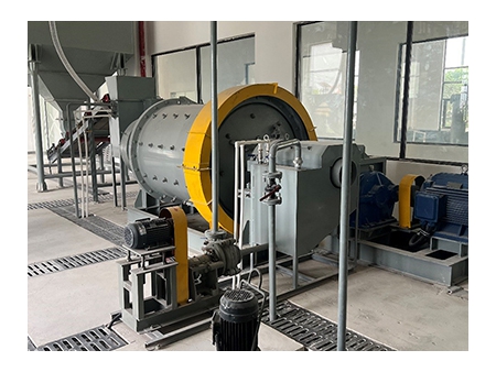 Usine modulaire mobile de concentration d'or par gravité