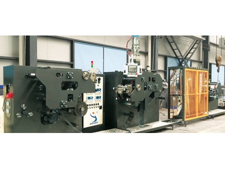 Ligne de production de rubans adhésifs / Ligne d’enduction de bandes de recouvrement