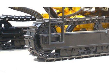 Foreuse fond de trou hydraulique sur chenilles