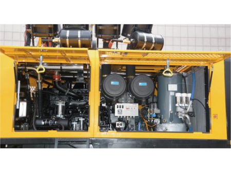 Foreuse fond de trou hydraulique sur chenilles