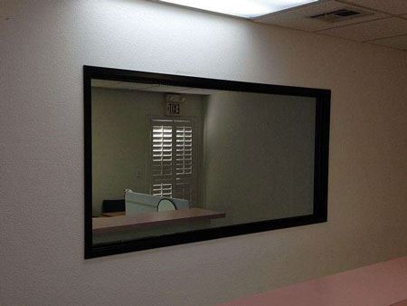 Miroir sans tain