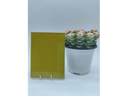 Verre coloré peint
