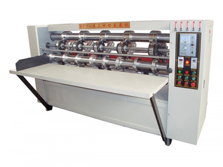Fabricant de machines à produire des boîtes en carton