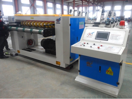 Fabricant de machines à produire des boîtes en carton