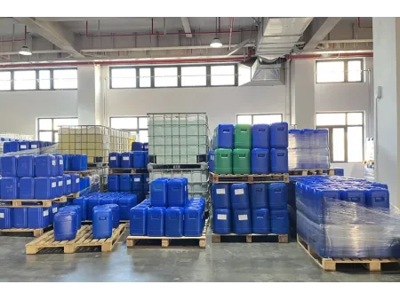 Produits chimiques pour le traitement de l'eau des chaudières