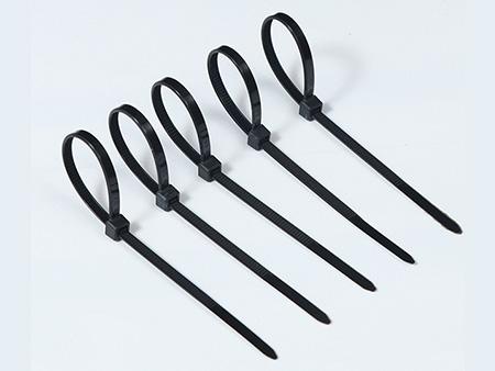 Attache-câble en nylon / Attache pour câbles en nylon / Collier de serrage