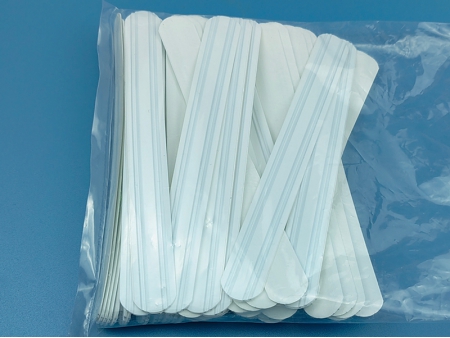 Barrette nasale blanche quatre fils