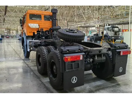 Tracteur routier 6×6