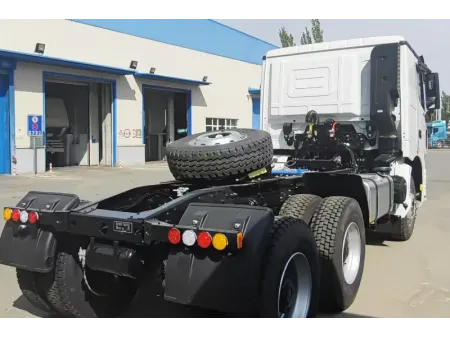 Tracteur routier 6×6