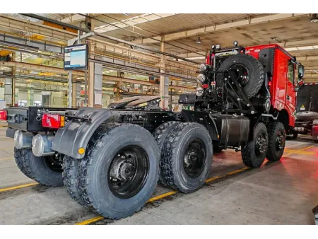 Tracteur routier 8×8