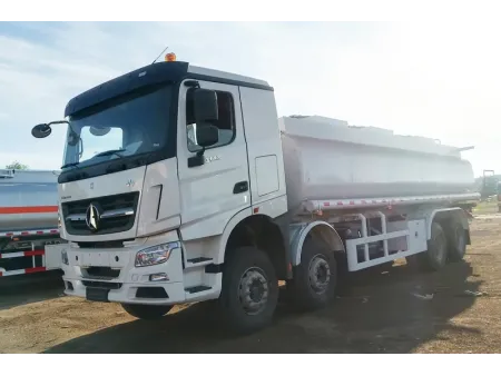 Camion-citerne à eau 8×4