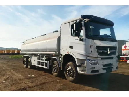 Camion-citerne à eau 8×4