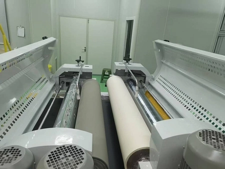 Machine d’enduction à rouleaux doubles