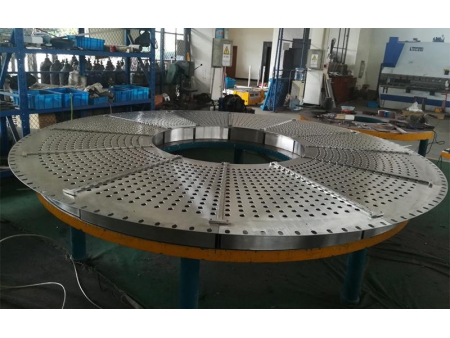 Moule rotatif 14 travées inox pour bâtonnets de crème glacée — variante 1 Moule rotatif 14 travées inox pour bâtonnets de crème glacée — variante 1