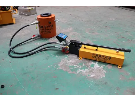 Extractomètre hydraulique / Testeur d'ancrage