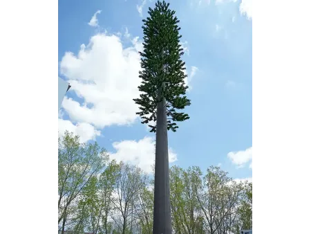Pylône de communication camouflé (pylône en forme de pin)