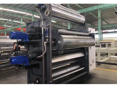 Machine à encoller triplex pour la production de carton ondulé 7 plis
