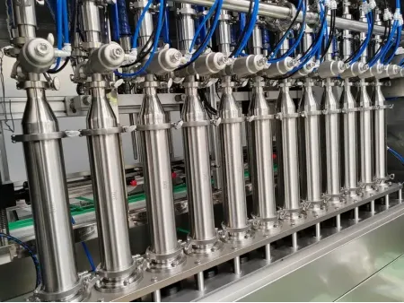 Machine de remplissage automatique à piston