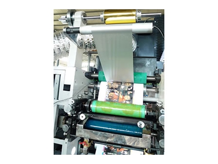 Machine d'impression flexographique ZBS-450 (4/5/6 couleurs)