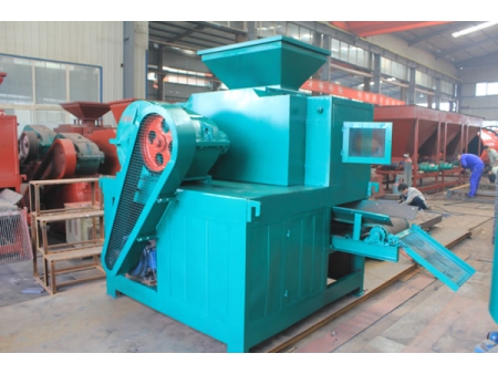 Presse à briquettes en scories