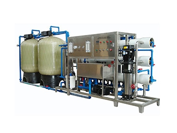 Ligne de remplissage et d’emballage pour petites bouteilles