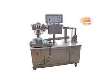 Machine de remplissage et de bouchage de sucette gélifiée/glace automatique