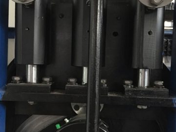 Machine à gobelets en papier avec applicateur de poignées MG-ZH