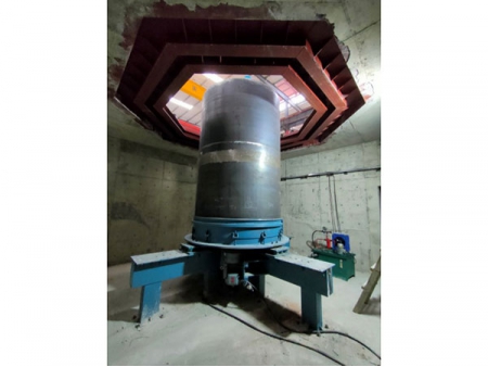 Machine à tuyaux en béton, avec moule à noyau vibrant