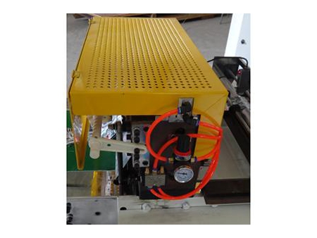 Découpeuse de manchons rétractables à grande vitesse, QD-300
