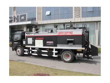 Camion d’entretien routier - Réparation infrarouge du pavage d'asphalte