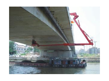 Camion-nacelle d'inspection sous les ponts