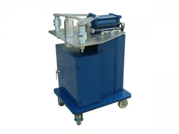 Outil de pliage multifonction pour barre omnibus