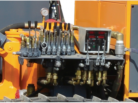 Foreuse DTH de surface KG726III/KG726HIII
