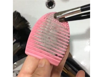 Brosse nettoyante silicone pour pinceaux