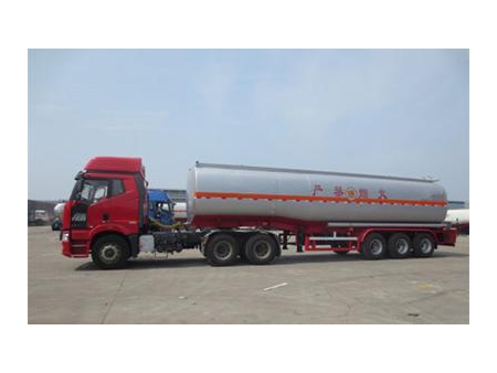 Semi-remorque citerne en acier au carbone pour liquide