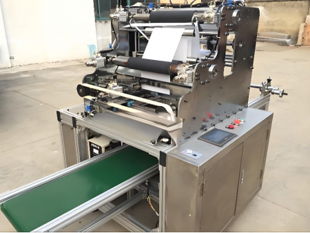 Machine de découpe transversale par ultrasons