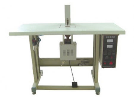 Machine de soudure ultrasons pour boucle de masque jetable