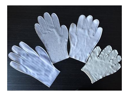 Machine de fabrication par ultrasons pour gants