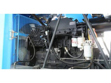 Compresseur rotatif à vis mobile - Entrainé par un moteur diesel