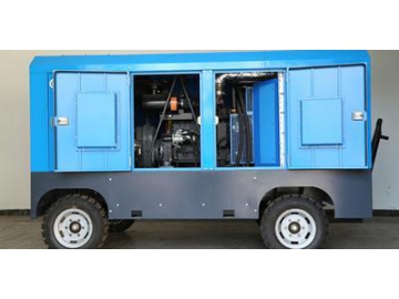 Compresseur rotatif à vis mobile - Entrainé par un moteur diesel