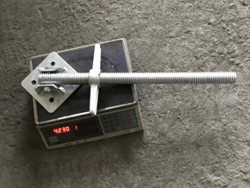 Socle à vis réglable pour échafaudage