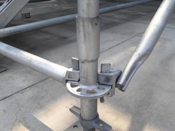 Socle d'échafaudage réglable QES